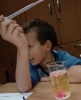 Zdjęcie: KMO - VI - chemiczne eksperymenty
